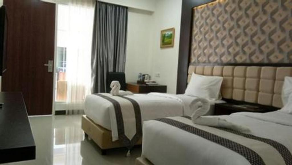 Sindoro Hotel Cilacap By Conary Esterno foto