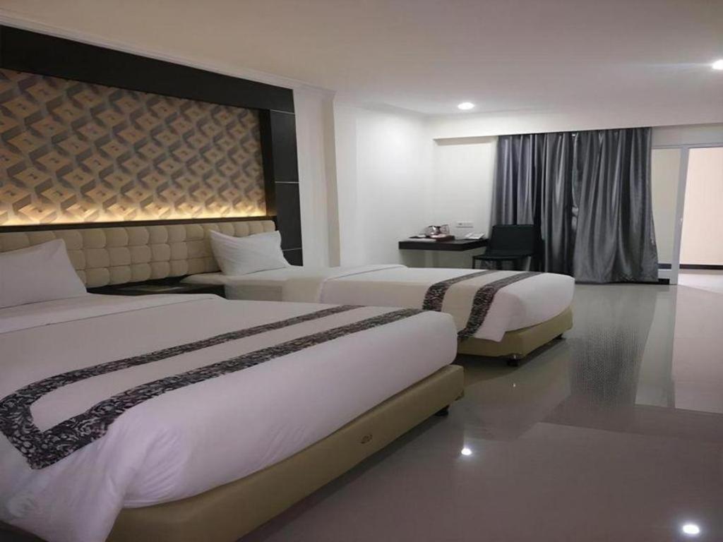 Sindoro Hotel Cilacap By Conary Esterno foto