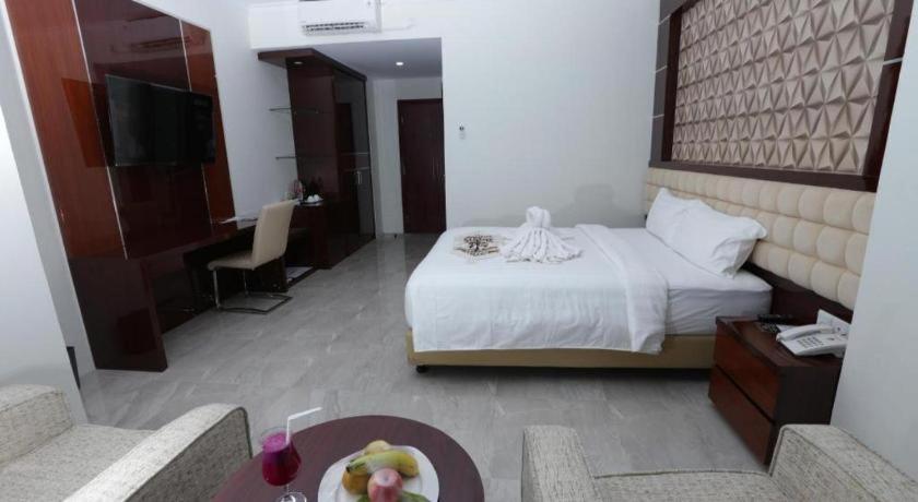 Sindoro Hotel Cilacap By Conary Esterno foto