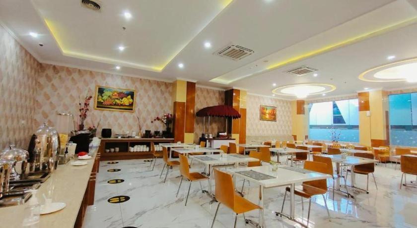 Sindoro Hotel Cilacap By Conary Esterno foto