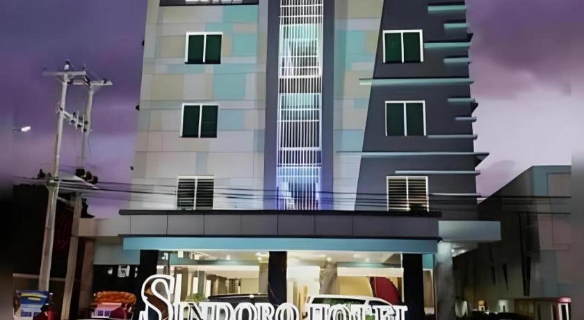 Sindoro Hotel Cilacap By Conary Esterno foto